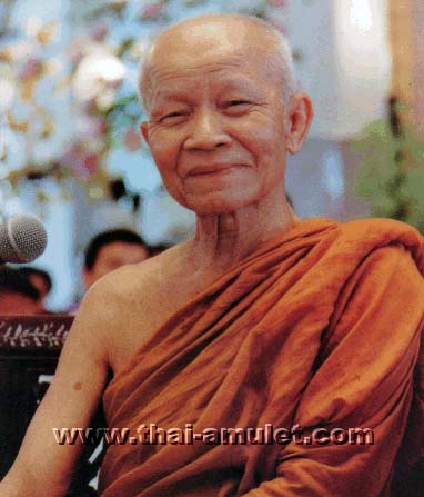 Thai Amulette von Luang Ta Maha Bua, Abt des Wat Pah Ban Taad in Udon